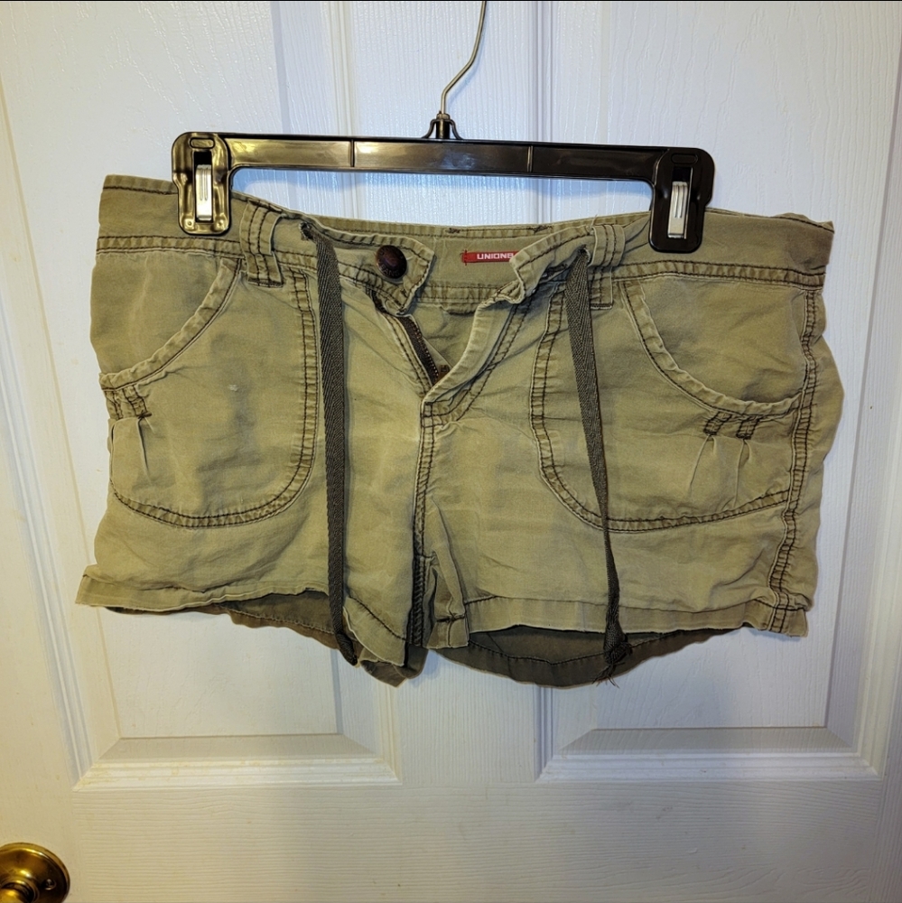 Green UnionBay Cargo shorts with drawstring